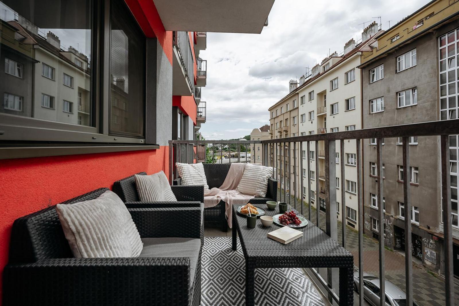 Prague Days - Bright Apartment - Balcony - Private Parking Exterior foto